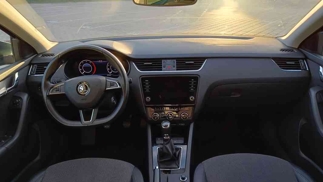 Škoda Octavia 3 Style Plus 2.0 TDI 110kW - foto 14