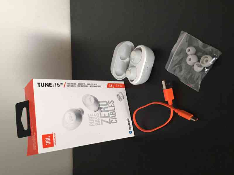 Sluchátka / Headphones JBL TUNE115 TWS - foto 1