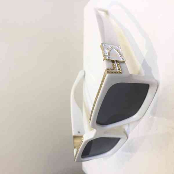 Louis Vuitton sluneční brýle LV