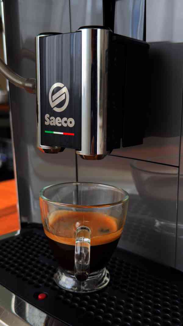 Kávovar Saeco Gran Aroma SM6580/10 – TOP stav - foto 2