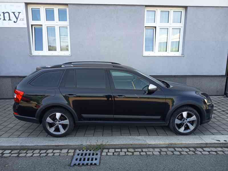 ŠKODA Octavia combi 2,0TDI Scout 4x4 - foto 19