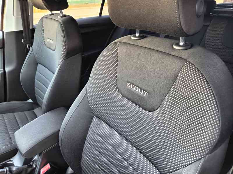 ŠKODA Octavia combi 2,0TDI Scout 4x4 - foto 29