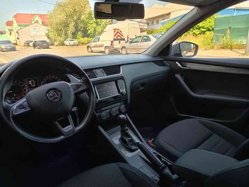 ŠKODA Octavia combi 2,0TDI Scout 4x4 - foto 25