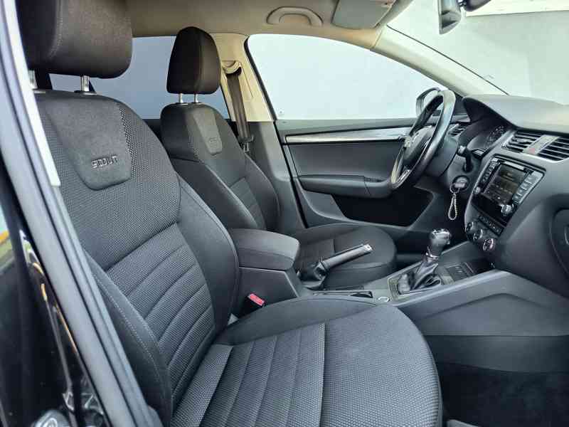 ŠKODA Octavia combi 2,0TDI Scout 4x4 - foto 20