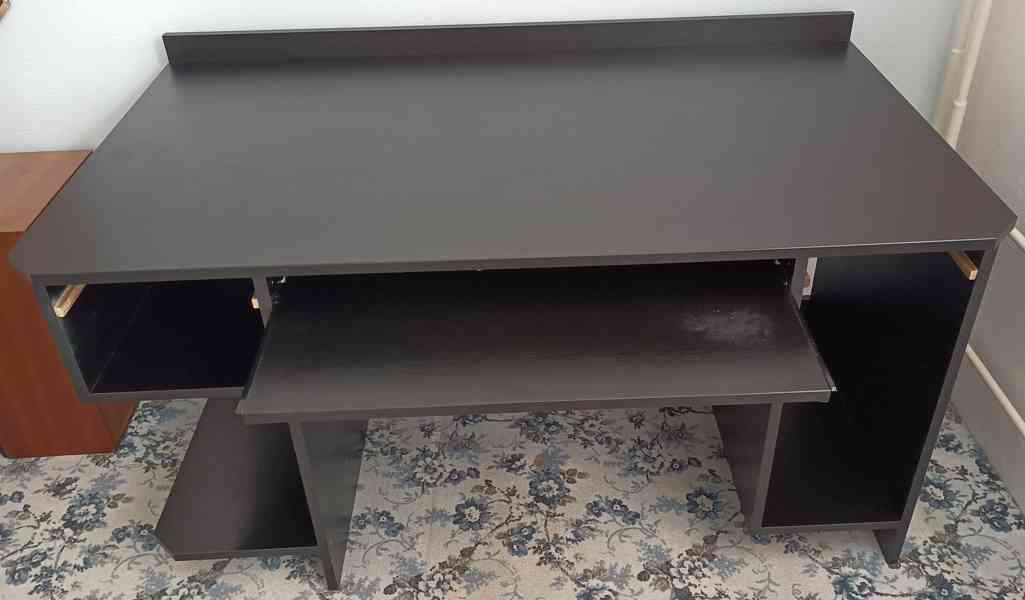 Stůl pro PC černý.  - foto 2