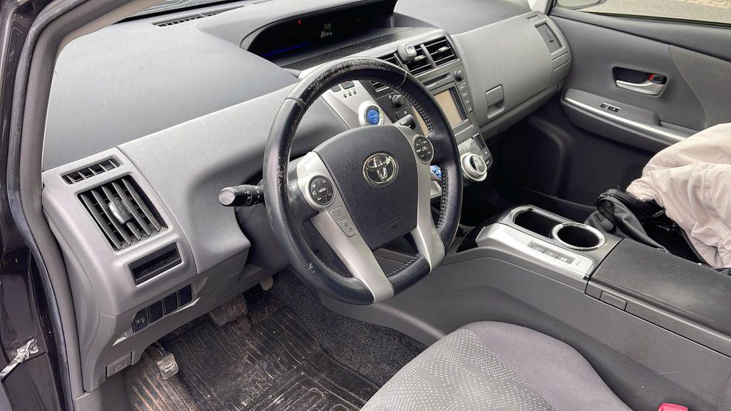 Toyota Prius+ 7míst 1maj. hybrid 73kw - foto 8