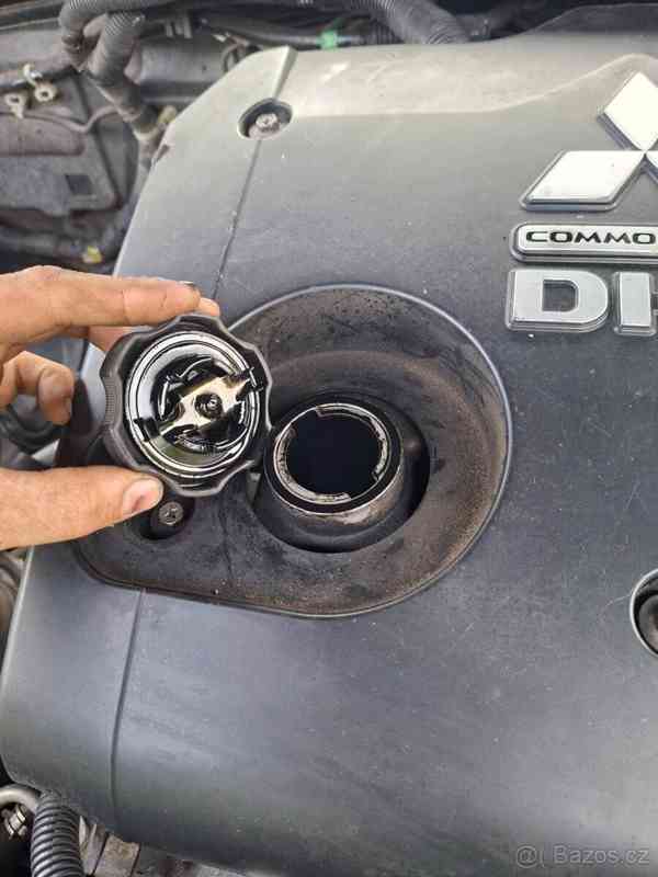 Mitsubishi L200 - foto 17