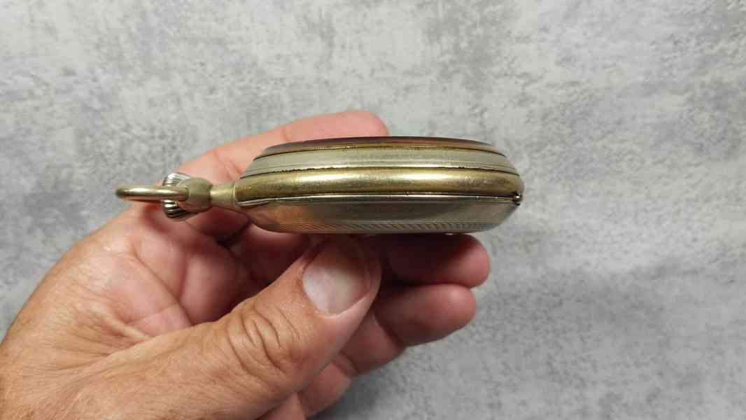 Velké 66 mm, 202 g těžké staré železniční hodinky s lokomoti - foto 21