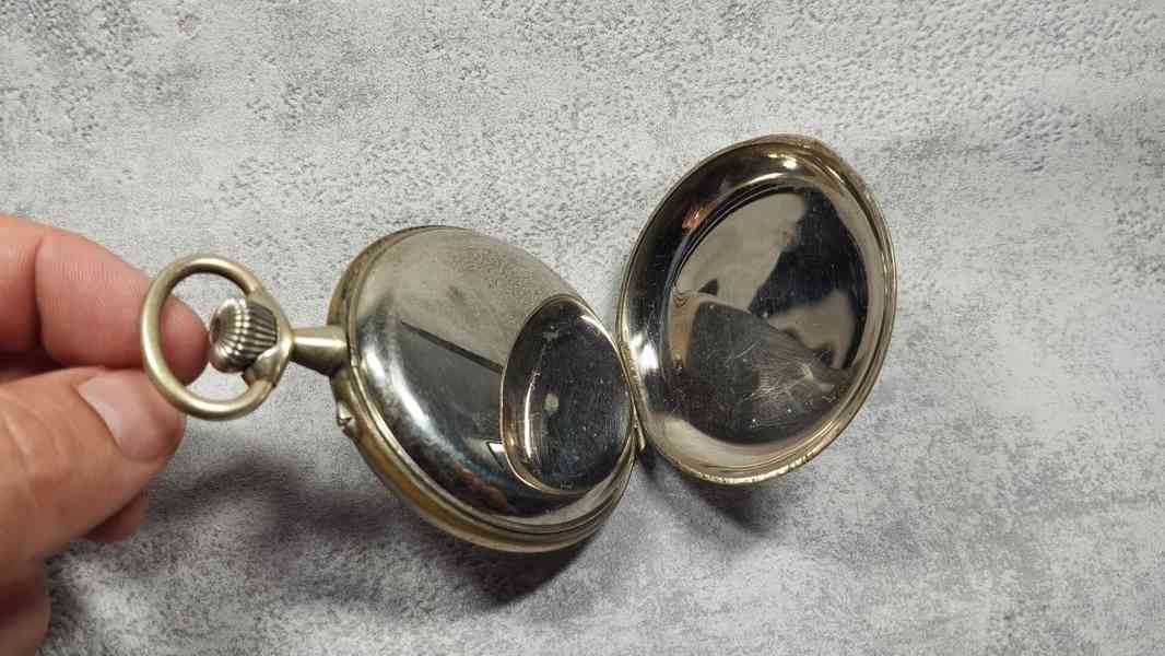 Velké 66 mm, 202 g těžké staré železniční hodinky s lokomoti - foto 23