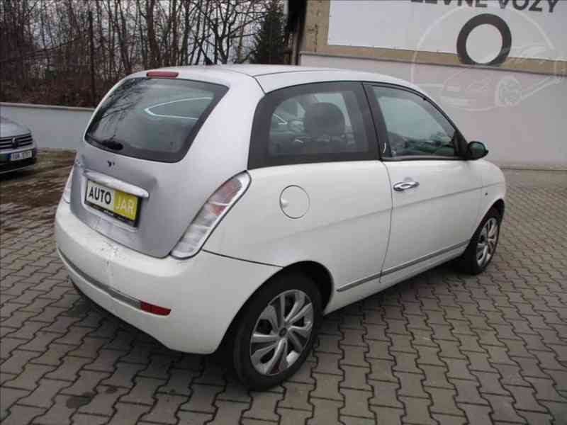 Lancia Ypsilon 1,2 i KLIMATIZACE - foto 4