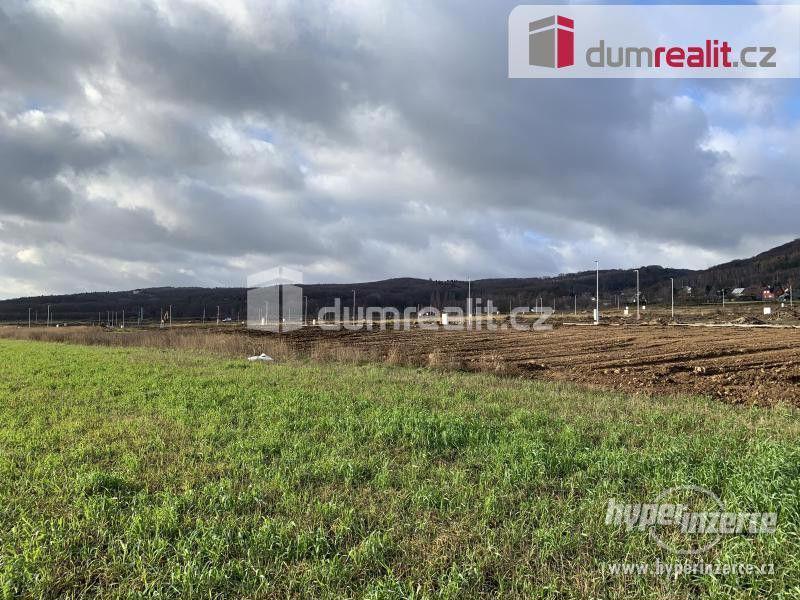 Prodej pozemků 86 621 m2 ve Vysoké Peci u Chomutova - foto 1