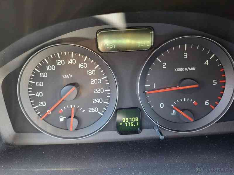 Volvo C30 1,6 - foto 8