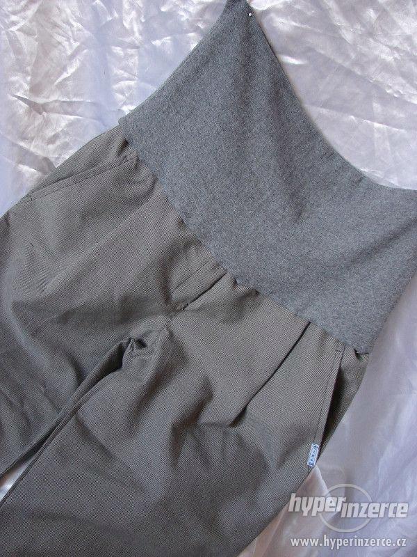 Těhotenské kalhoty se sklady super na podzim - foto 2