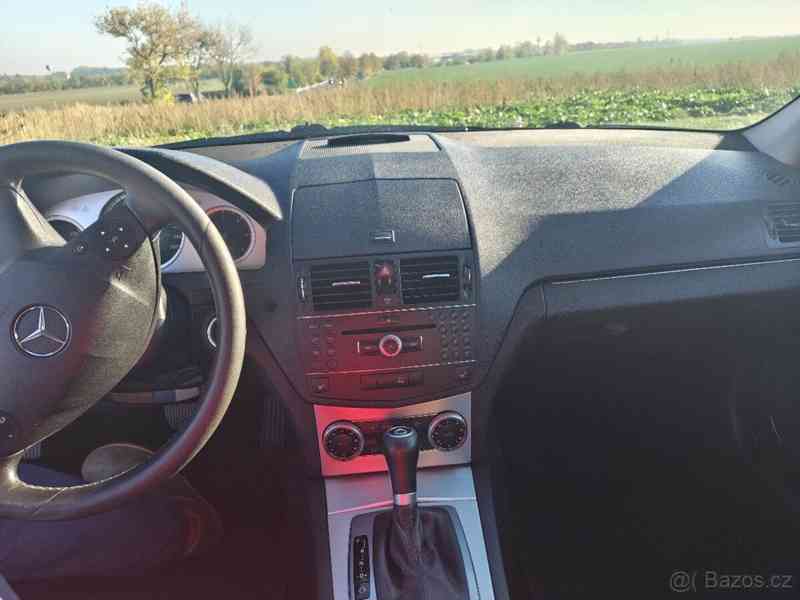 Mercedes-Benz Třídy C 2,2   200 CDI AVANTGARDE | Automat | - foto 10