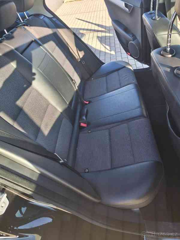 Mercedes-Benz Třídy C 2,2   200 CDI AVANTGARDE | Automat | - foto 13