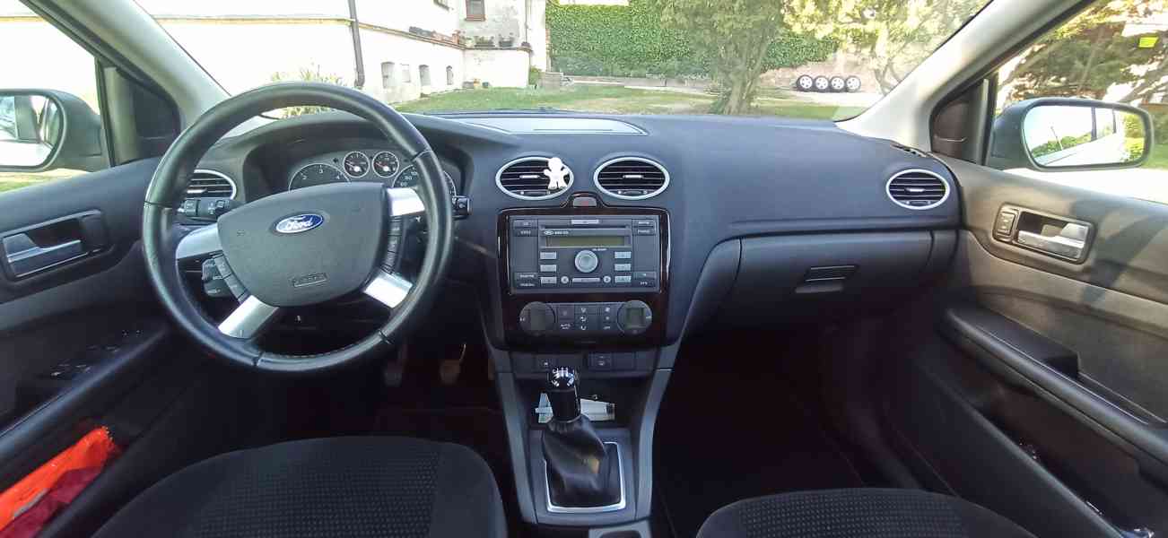 Ford Focus Ghia 2.0. TDCI 98kW - foto 12