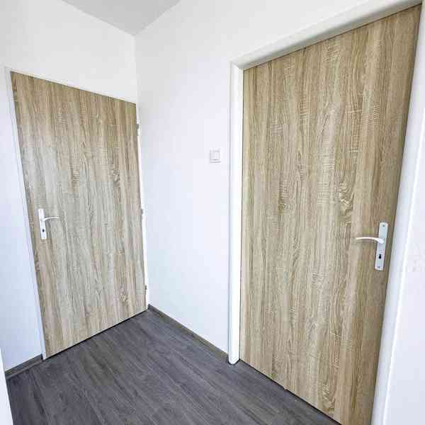 TEPLICE 1+1 PO REKONSTRUKCI, LODŽIE, 41M2 - foto 9