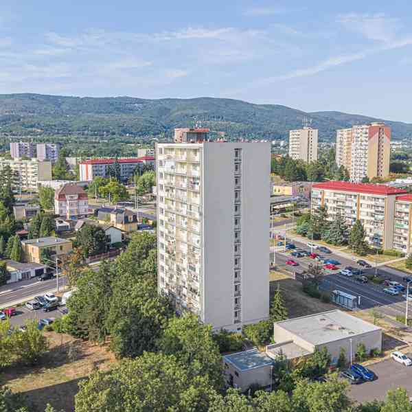 TEPLICE 1+1 PO REKONSTRUKCI, LODŽIE, 41M2 - foto 13