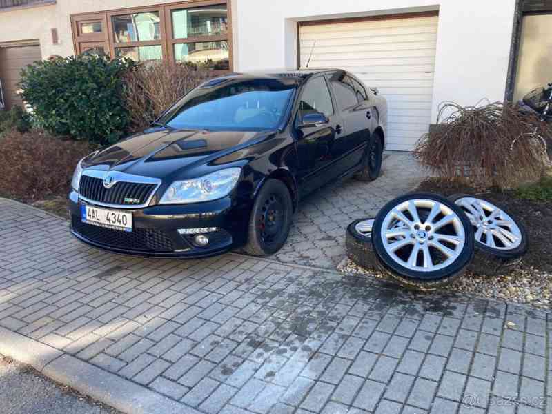 Škoda Octavia 2,0   2 RS 2.0 TFSI - foto 6