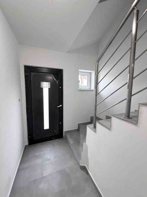 PRONÁJEM BYTU 2+KK SE ZAHRÁDKOU A PARKOVACÍM STÁNÍM V BRNĚ  - foto 18