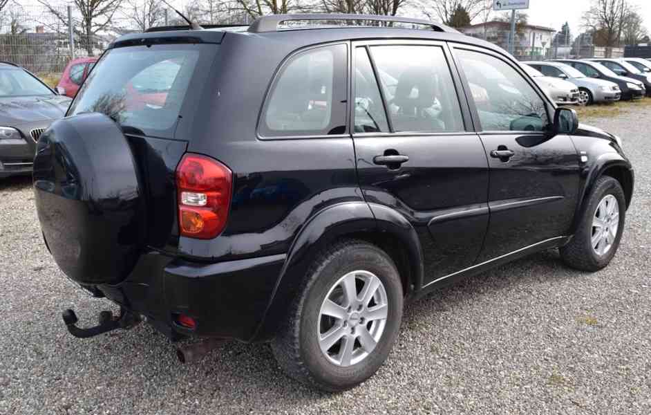 Toyota RAV 4 2.0i Executive 4X4 benzín 110kw - foto 6