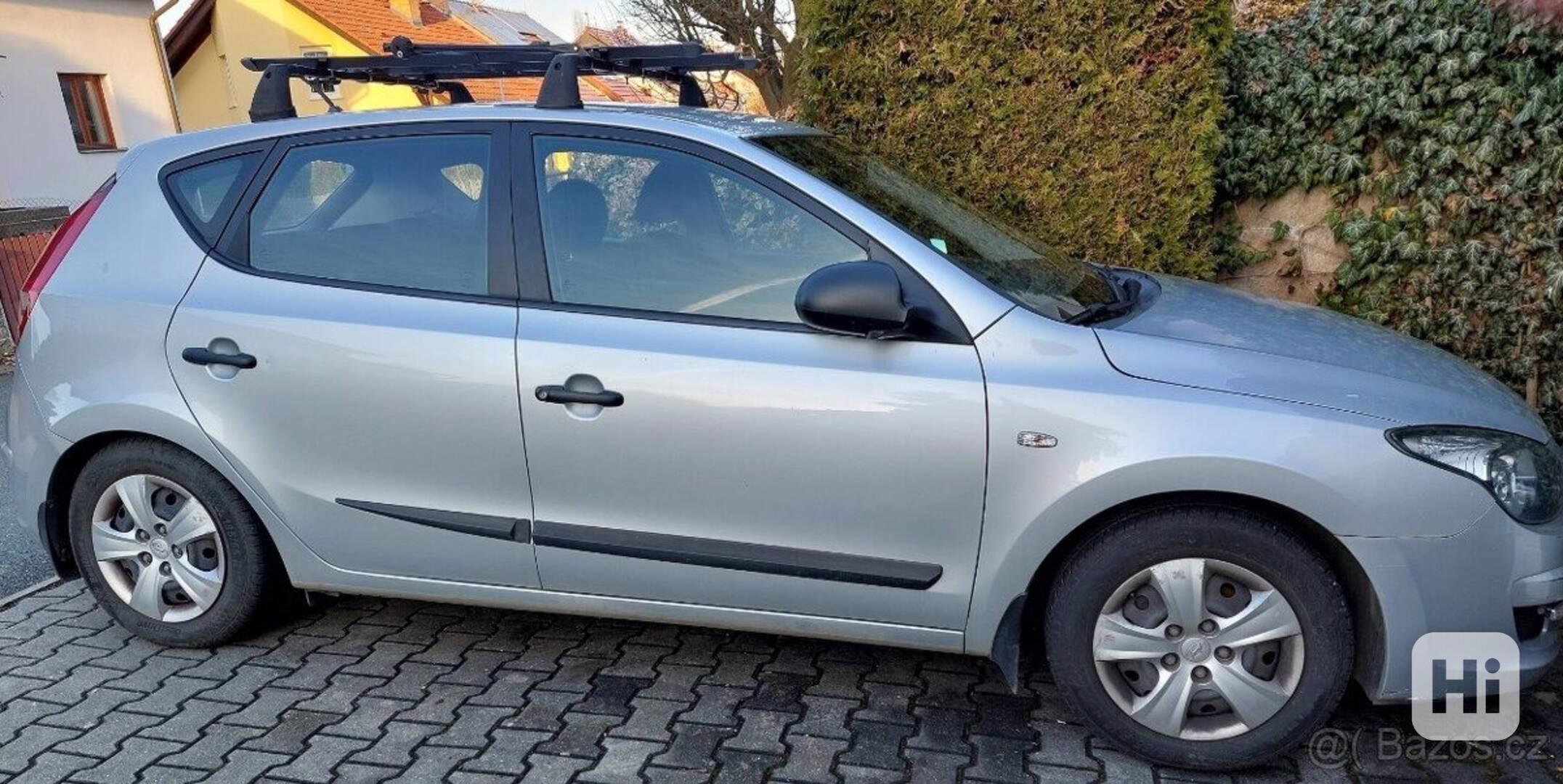 Hyundai i30 1,4   garážovaný, nebouraný - foto 1