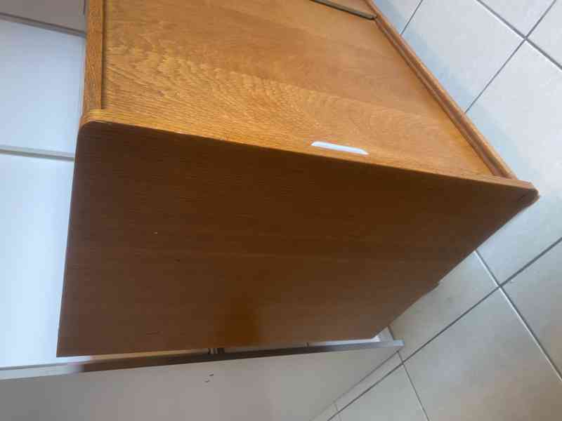 Retro komoda U-452, návrh Jiří Jiroutek - foto 6