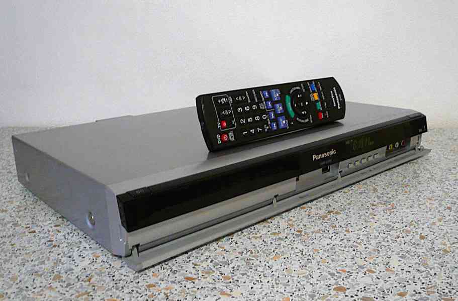 DVD rekordér Panasonic DMR-EH595 - foto 4