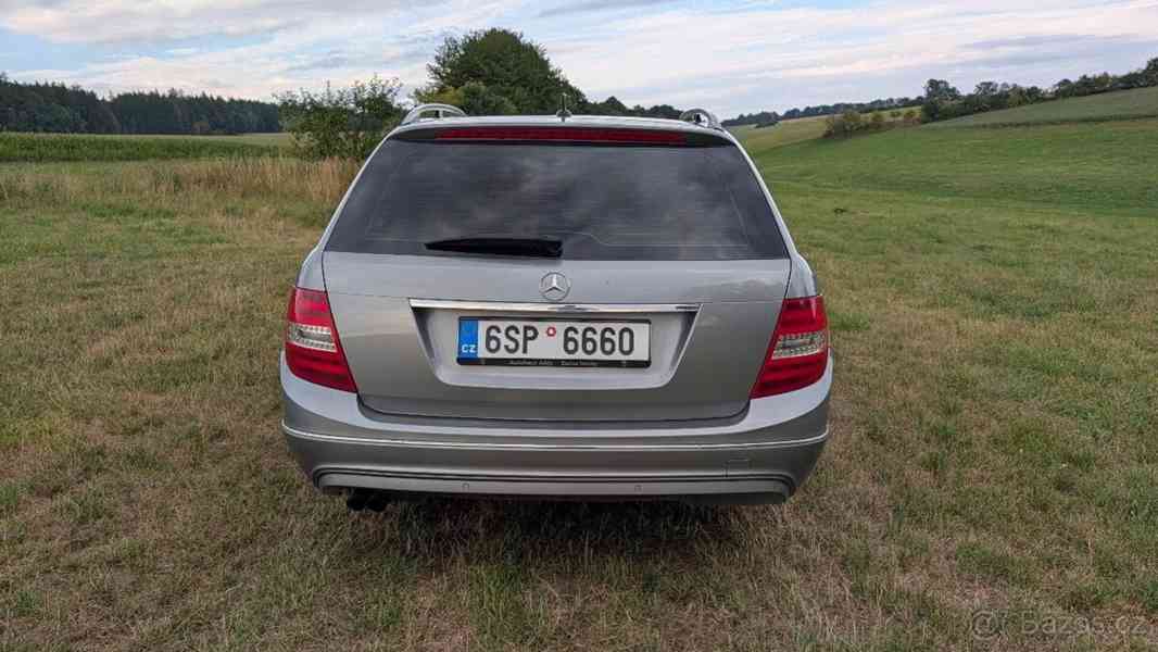 Mercedes-Benz Třídy C C180 r.v. 2011 - foto 8