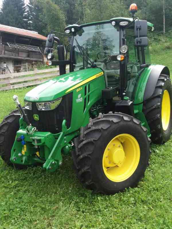 traktory na prodej (JOHN DEERE)