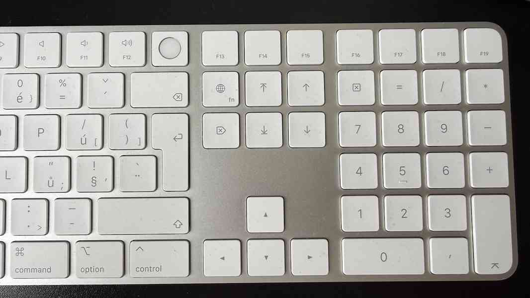 Klávesnice Apple magic keyboard CZ s TouchID a num. částí - foto 3