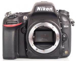 Prodám full-frame digitální zrcadlovku NIKON D600 - foto 1