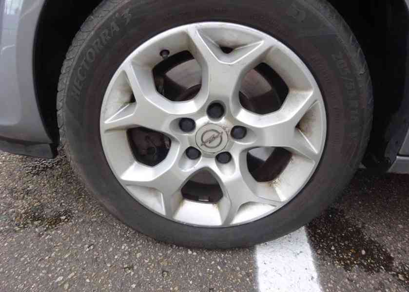 Opel Astra 1.9 CDTI Combi r.v.2006 stk:7/2026 - foto 18