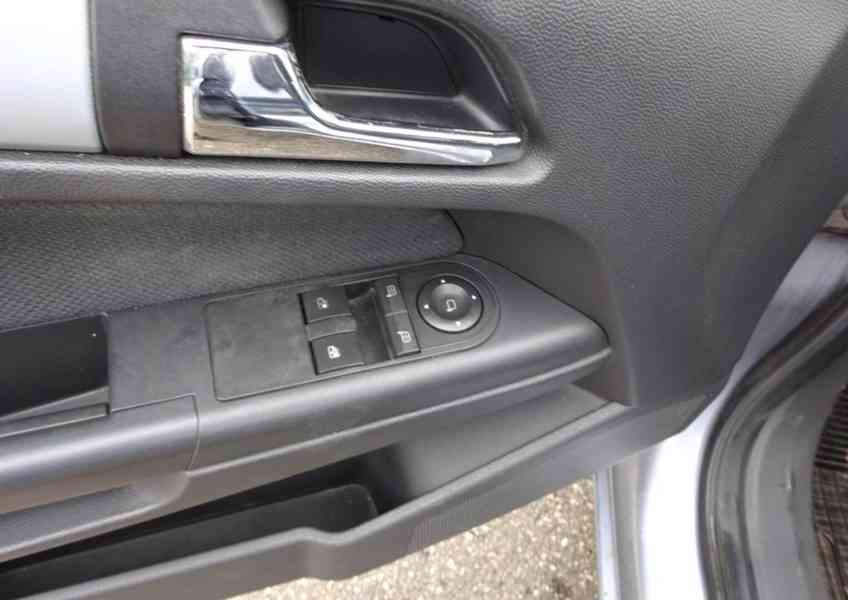 Opel Astra 1.9 CDTI Combi r.v.2006 stk:7/2026 - foto 6