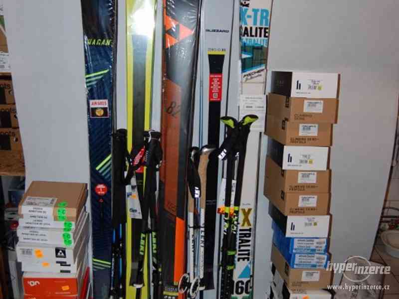 NOVÉ skialpové lyže, hole, vázání, pásy - foto 1