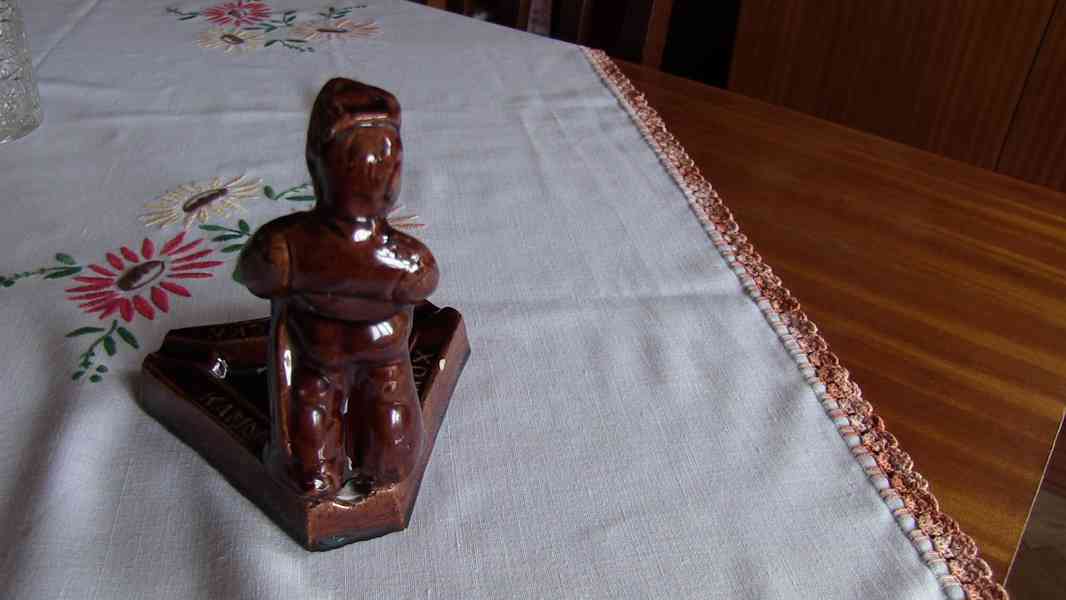 Starý popelník - foto 4