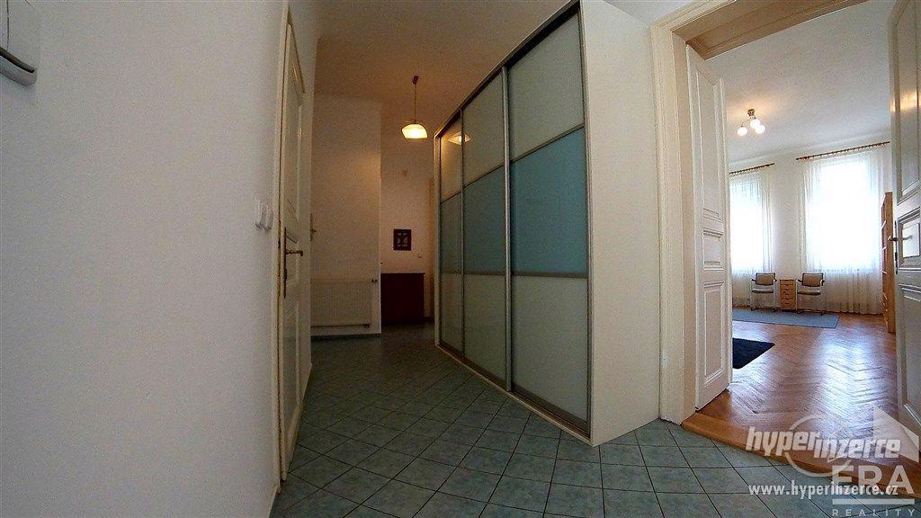 Pronájem bytu 3+1, 130 m2, Vinohradská 32, Praha 2 - foto 6