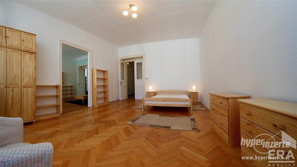 Pronájem bytu 3+1, 130 m2, Vinohradská 32, Praha 2 - foto 11