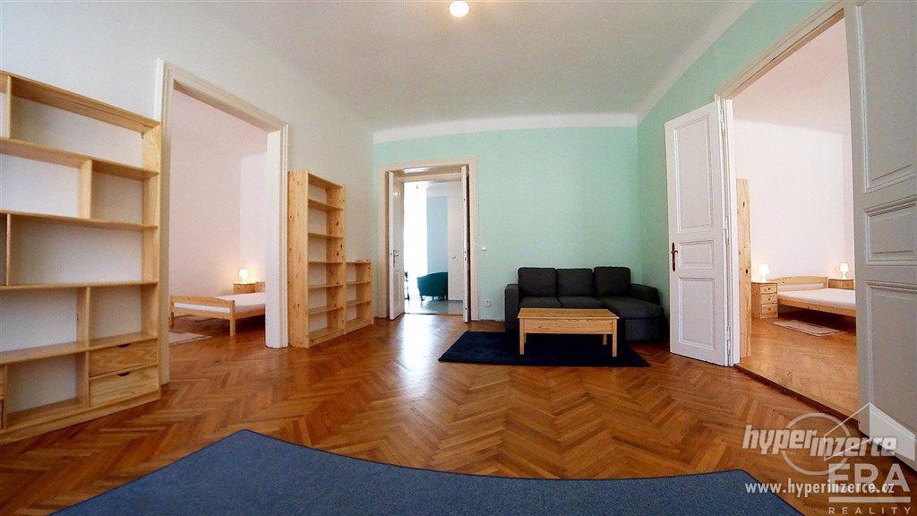 Pronájem bytu 3+1, 130 m2, Vinohradská 32, Praha 2 - foto 12
