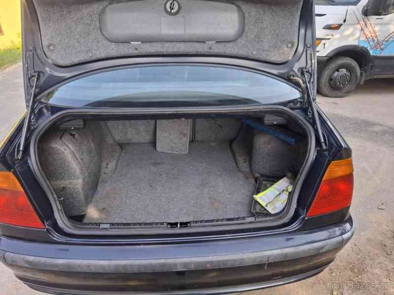 BMW Řada 3 2,0   320d - foto 8