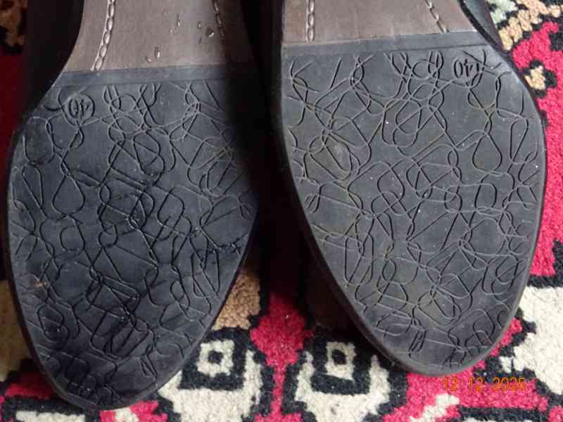 DÁMSKÉ BOTY „KOZAČKY“ - foto 8