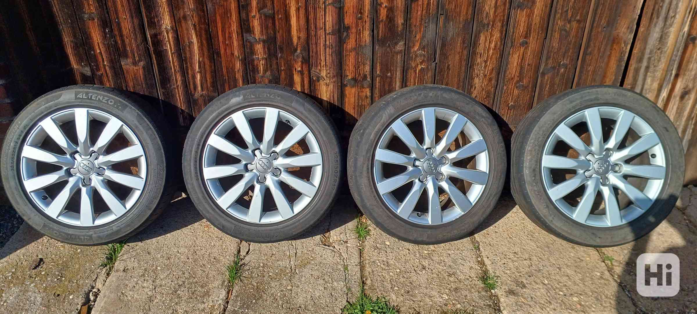 Sada orig alu Audi 17" 5x112 letní pneu 225/50 - foto 1