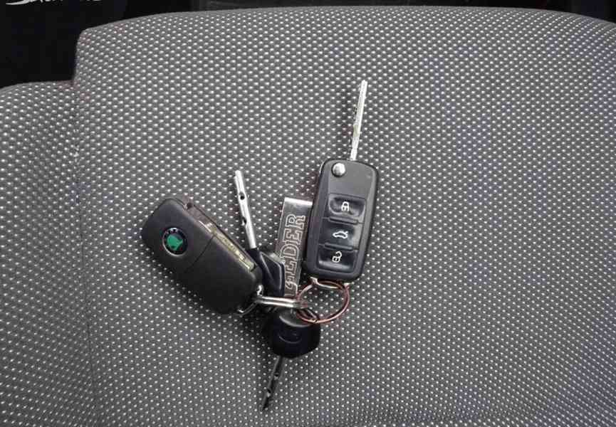 Škoda Fabia 1.2 TSI r.v.2010 (63 KW) stk:12/2027 - foto 19