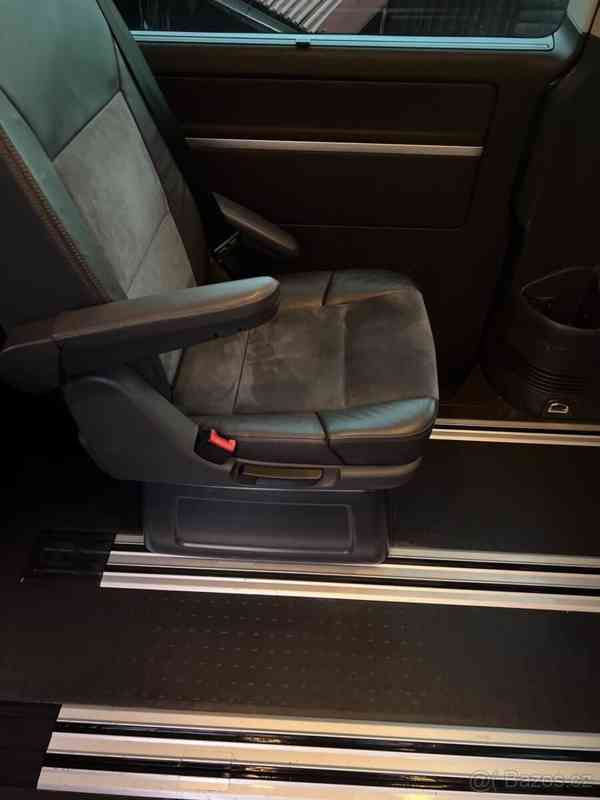 Volkswagen Multivan 132 KW 2014 DSG 4 Motion Highl - foto 5