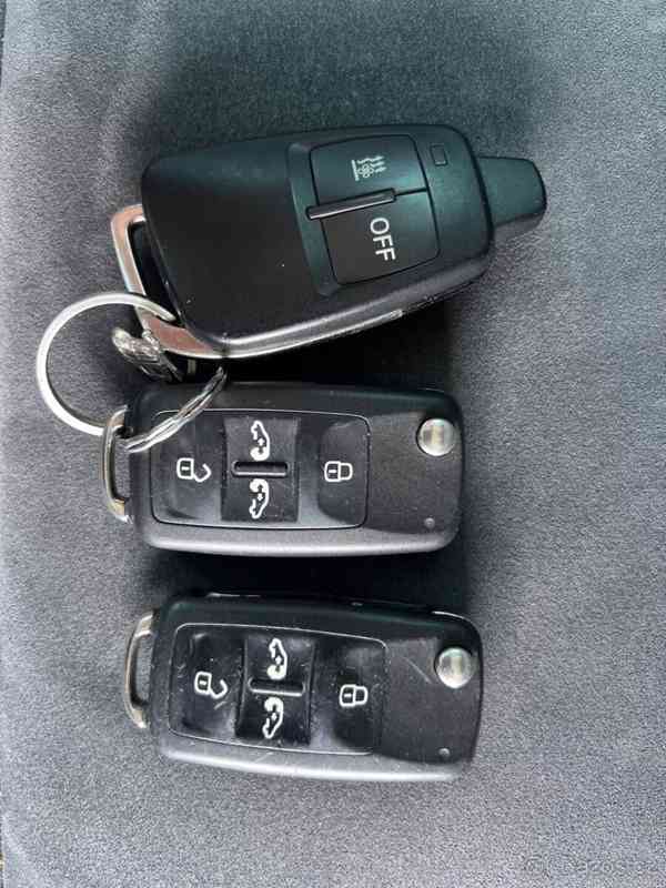 Volkswagen Multivan 132 KW 2014 DSG 4 Motion Highl - foto 7