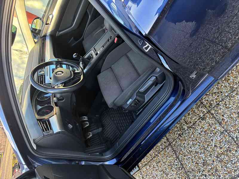Volkswagen Passat B8 variant 2.0tdi 110kw manuál-111Tkm - foto 16