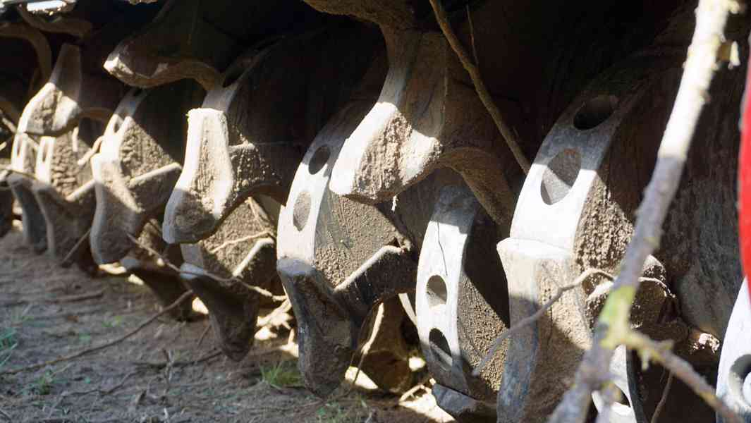 PŮDNÍ MULČOVAČ L5-250 - foto 4