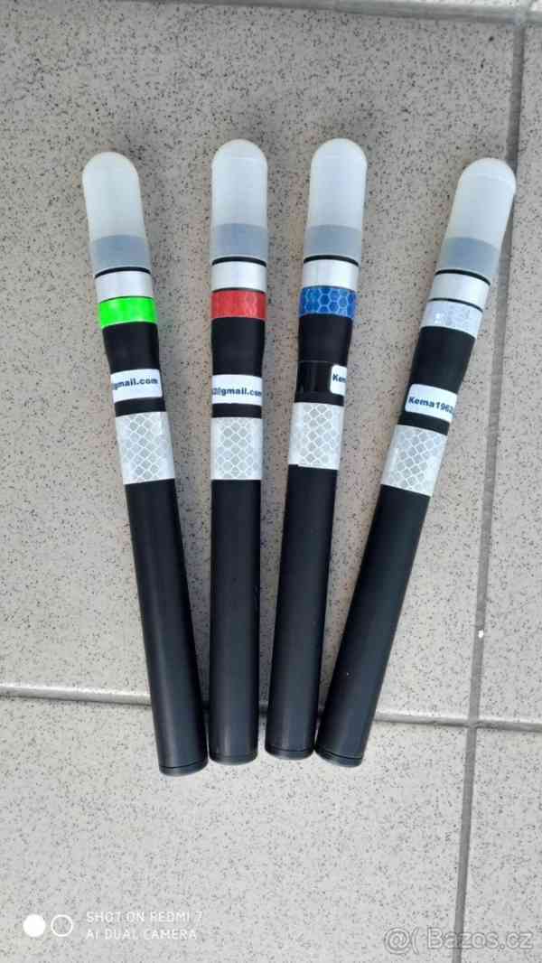 Rybářský majáček na bójku