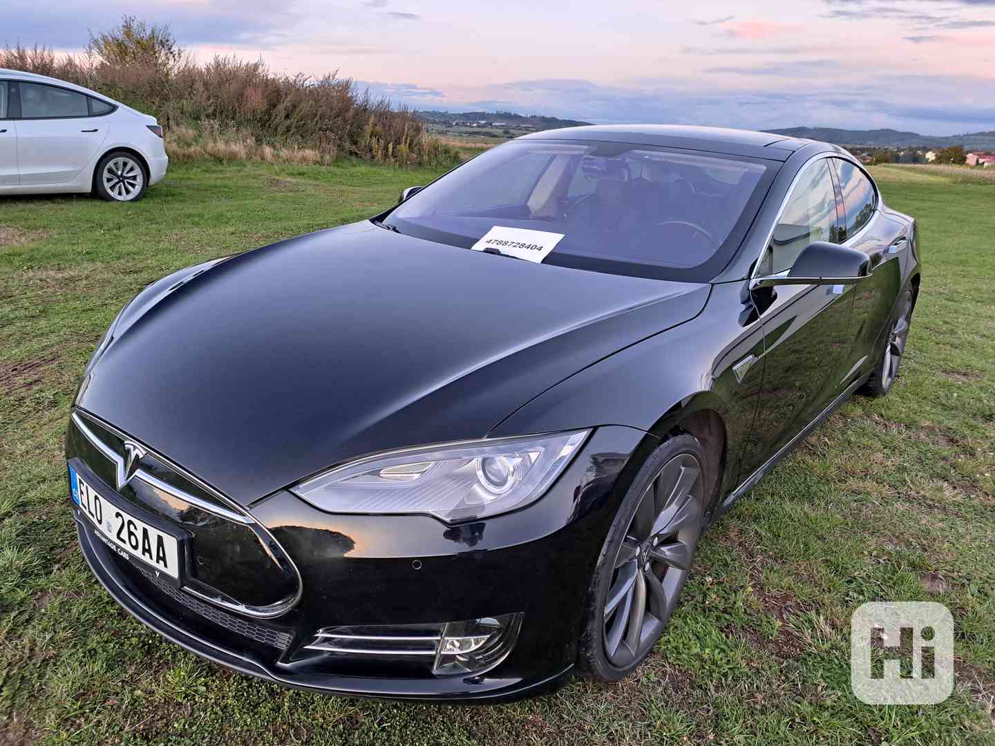 TESLA MODEL S, P85+, r.v. 2013, supercharging free!, DPH - foto 1