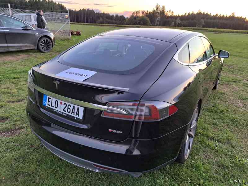 TESLA MODEL S, P85+, r.v. 2013, supercharging free!, DPH - foto 3